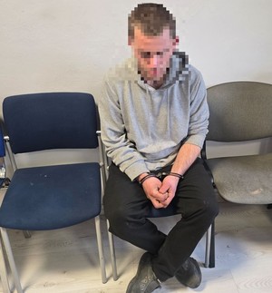 Uciekał przed policjantami skradzionym rowerem. Był pijany