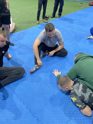 Kolejne szkolenie RNZ – czyli jak prawidłowo reagować na niestandardowe i agresywne zachowania