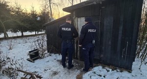 Dolnośląscy policjanci kontrolują miejsca przebywania osób, które szczególnie w czasie zimy znajdują się w kryzysie bezdomności