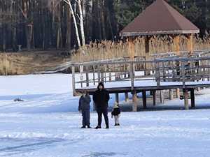 Dolnośląscy policjanci prowadzą kontrole zamarzniętych akwenów. Apelujemy o rozsądek