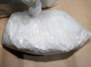 narkotyki (biały proszek) w woreczku