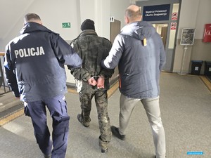 zatrzymany z policjantami