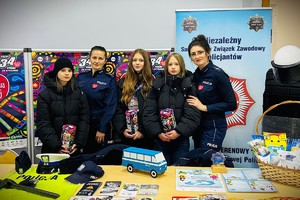 Policjanci miast dolnego śląska podczas 34. finału WOŚP