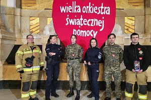 Policjanci miast dolnego śląska podczas 34. finału WOŚP