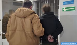 Chwilę po zdarzeniu nożownik był już w rękach policjantów. 29-latek tymczasowo aresztowany na 3 miesiące