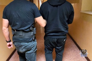 Blisko półtora kilograma metamfetaminy nie trafi na czarny rynek. 3 osoby zatrzymane