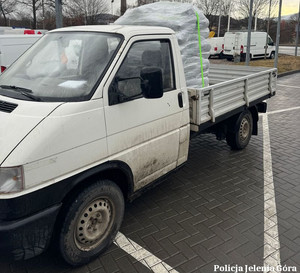 Pojazd dostawczy podczas kontroli drogowej