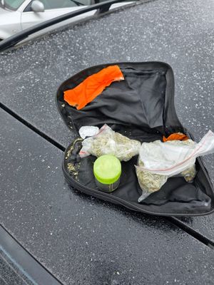 narkotyki w dużych woreczkach strunowych