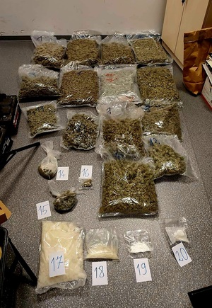 Kolejne zdecydowane uderzenie w przestępczość narkotykową. Tym razem policjanci połączyli siły i przeprowadzili działania na terenie Oławy