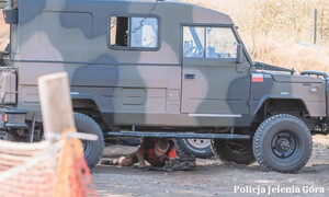 policjant Jarosław Rutka podczas biegów wyzwań