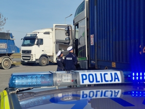 POLICYJNE DZIAŁANIA NA AUTOSTRZDZIE