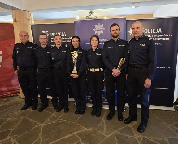 zawody, wręczanie pucharów