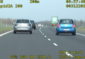 Nadmierna prędkość pozostaje główną przyczyną tragicznych w skutkach wypadków drogowych