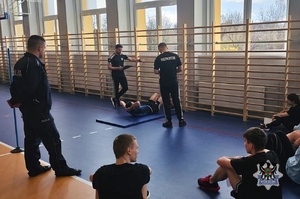 Test sprawności fizycznej dla uczniów klasy mundurowej