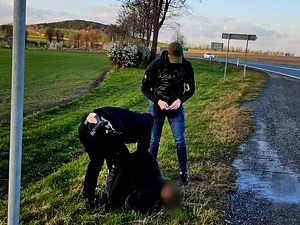 Zdjęcia z zatrzymania mężczyzny z narkotykami