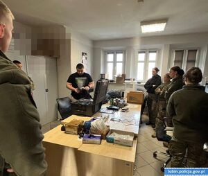 spotkanie uczniów z policjantami