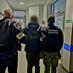 Zatrzymany z policjantami