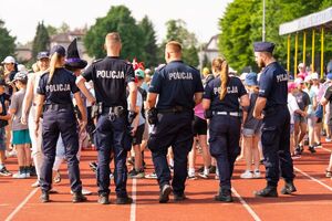Policjanci podczas charytatywnego biegu