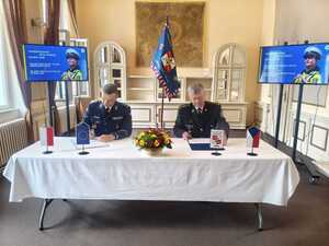 Dolnośląska Policja i czescy partnerzy podpisują porozumienie