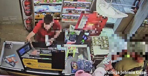 przywłaszczył telefon w supermarkecie