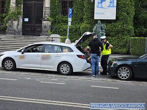 Zdjęcia z nocnej policyjnej akcji taxi