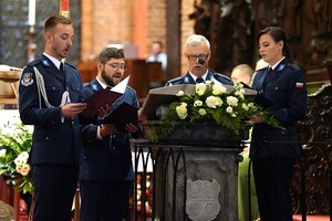 Zdjęcia z obchodów 107. powstania Policji Państwowej