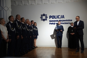 uroczystośc policyjne pod tablicami pamięci