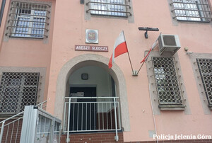 policjanci areszt