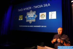 Konferecja o Hejcie na hali widowiskowej