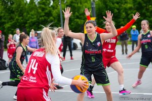 Sportowa pasja? Załóż mundur!