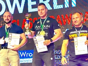 policjant na podium