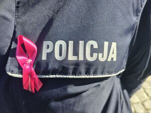 Dzierżoniowskie policjantki wsparły kampanię „Różowa Wstążeczka”