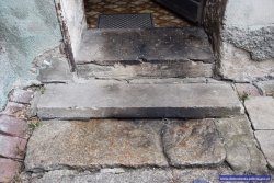 Wejście do mieszkania pokrzywdzonego