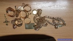 Złota biżuteria: łańcuszki, pierścionki