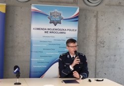 Wypowiedź Komendanta Wojewódzkiego Policji we Wrocławiu insp. Dariusza Wesołowskiego podczas briefingu