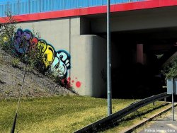 graffitti na wiadukcie