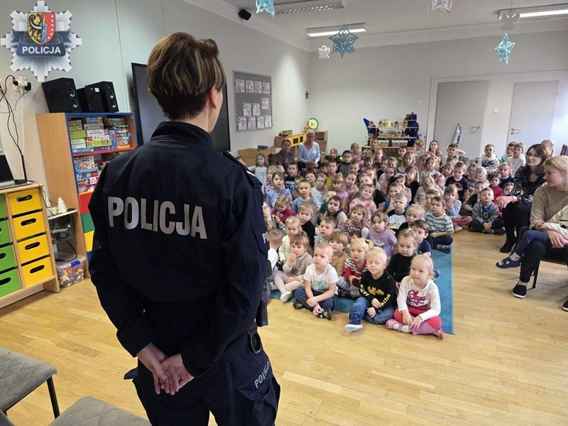 Dolnośląscy policjanci przygotowują uczniów do „Bezpiecznych ferii”