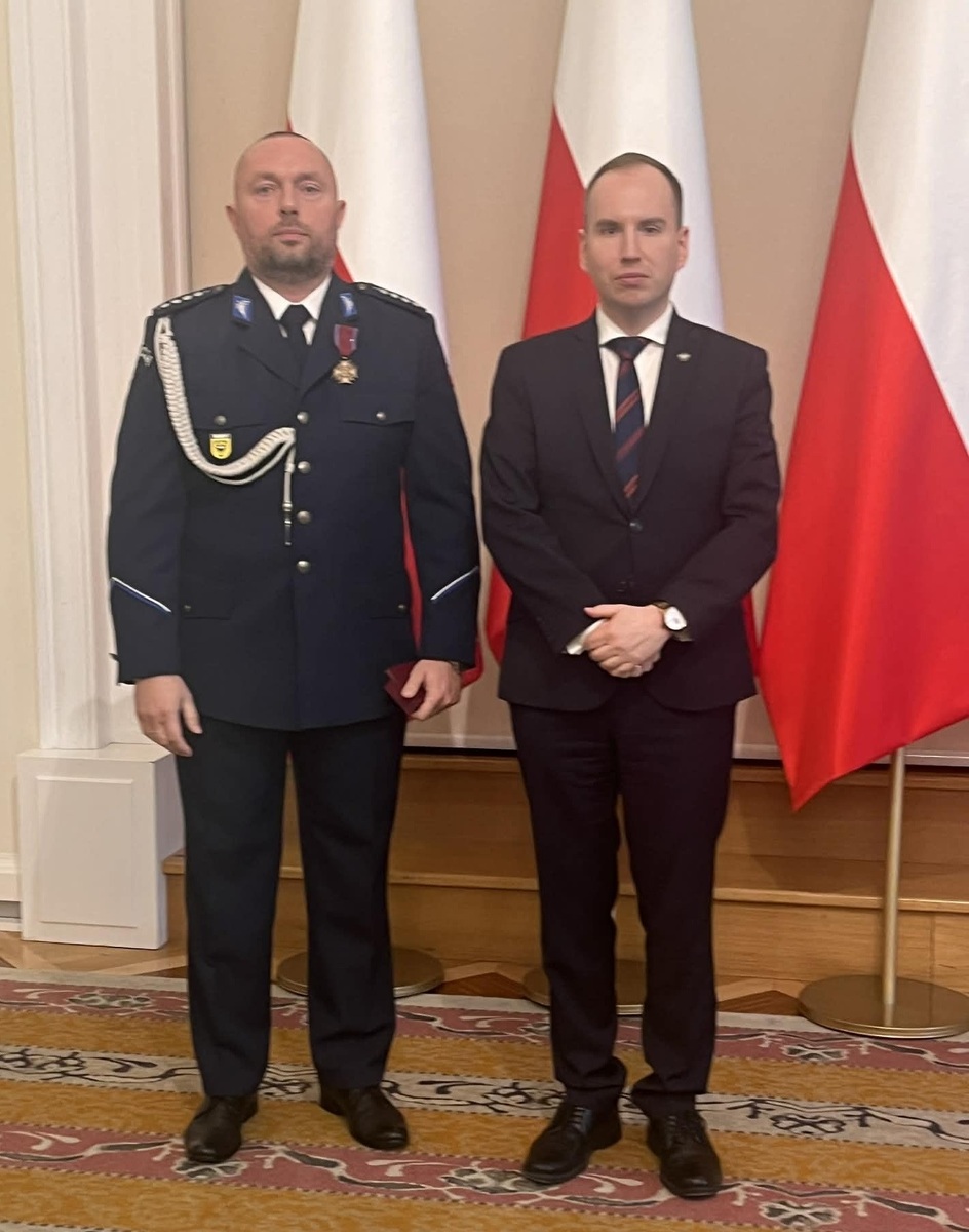 Asp. szt. Paweł Piotrowski odznaczony Brązowym Krzyżem Zasługi