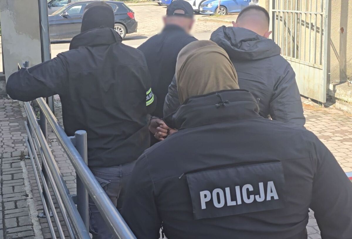 4-CMC, amfetaminę, haszysz i marihuanę w ilości blisko 4 kg zabezpieczyli kłodzcy policjanci