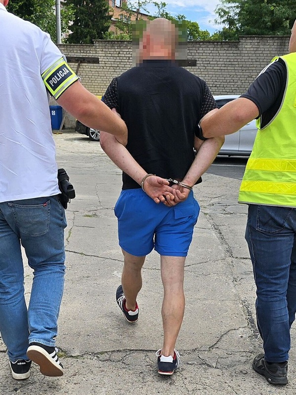 Górowscy policjanci zatrzymali sprawcę serii włamań, kradzieży i zniszczeń mienia – mężczyzna odpowie za blisko 30 przestępstw!